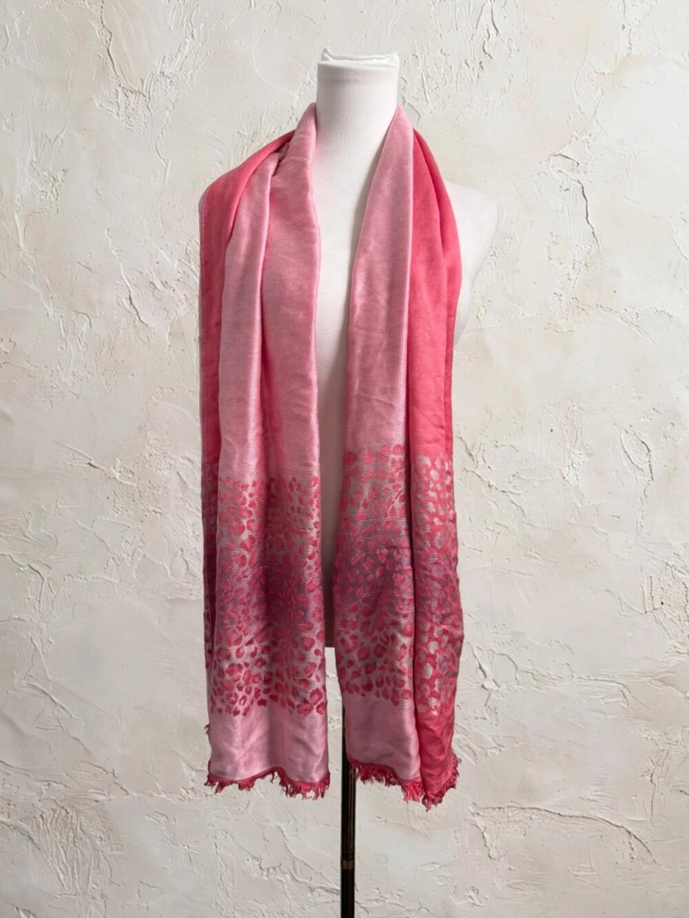 Story of Shanghai Pink Leopard Pashmina Scarf NWT Soft